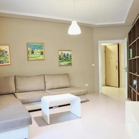 Casa Miel En El Botanico טיראנה