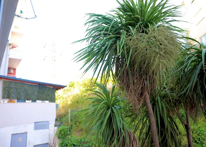 Casa Miel En El Botanico Tirana